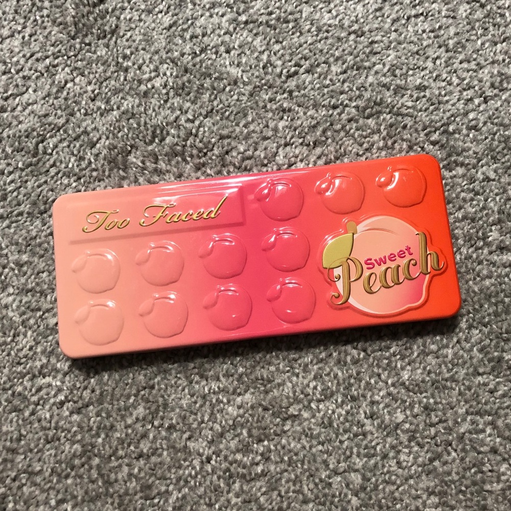 Too Faced Sweet Peach Eyeshadow Palette
